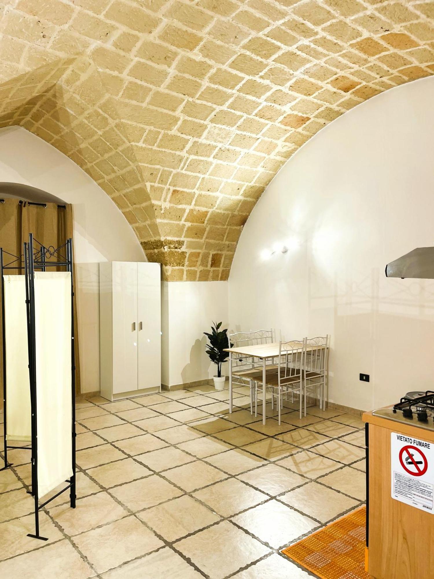 History Station Brindisi Exterior foto